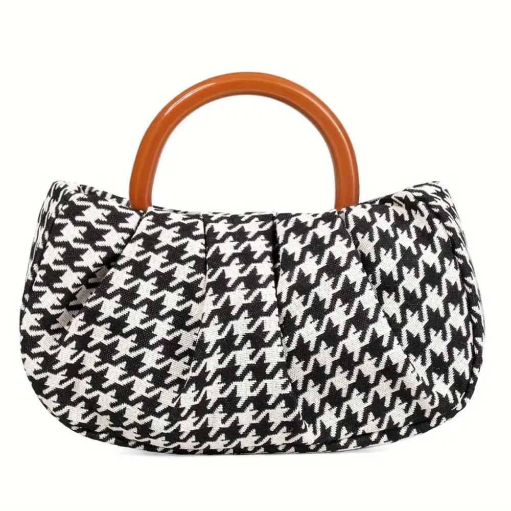 NEW| Chic Houndstooth Clutch with Magnetic Closure - Picture 6 of 7